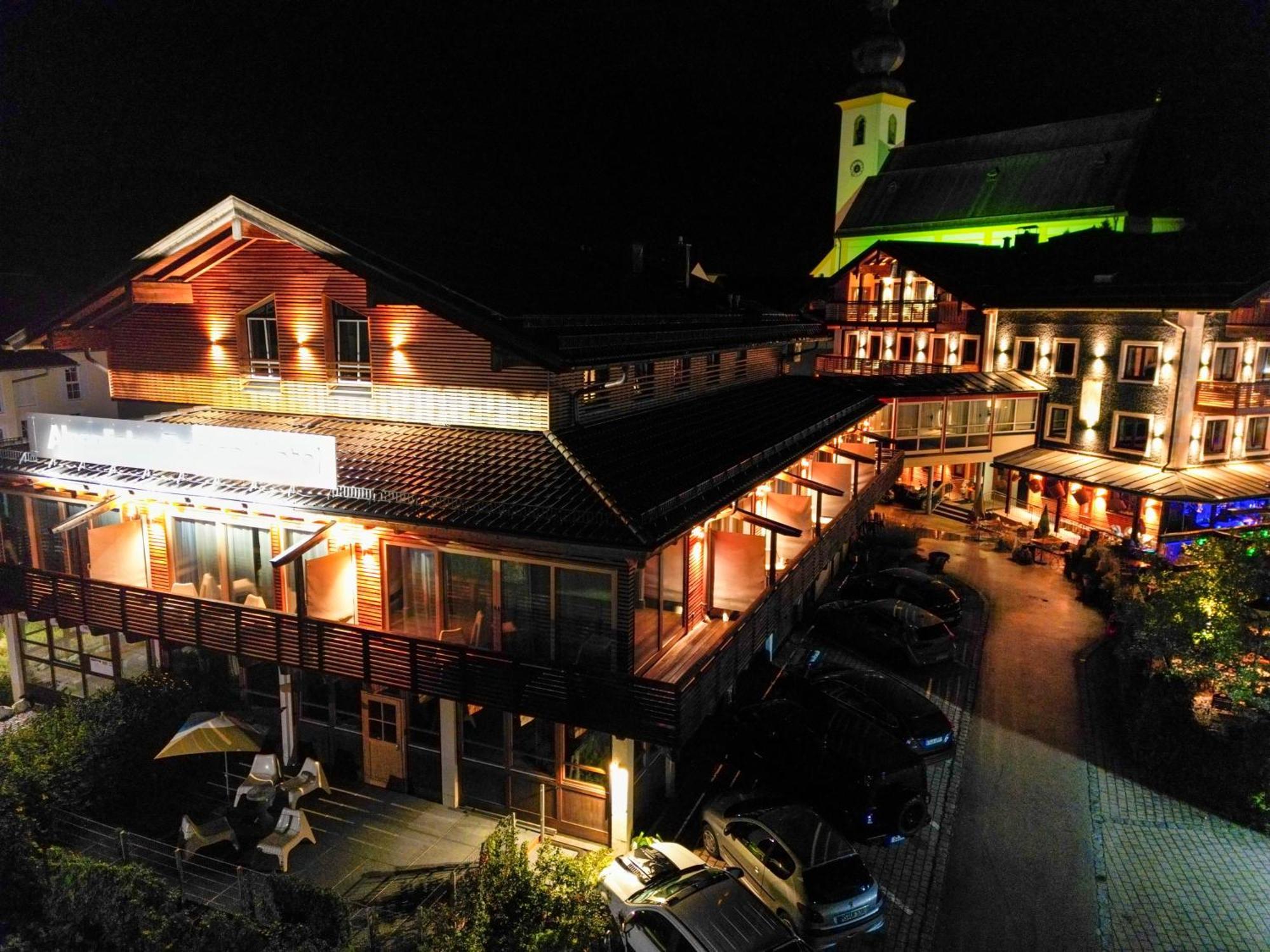 Design Hotel Alpenliebe - - - - Boutique-Flair - - - - Инцелль Экстерьер фото